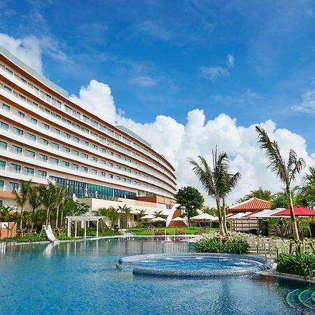 Hilton Okinawa Chatan Resort Exterior foto