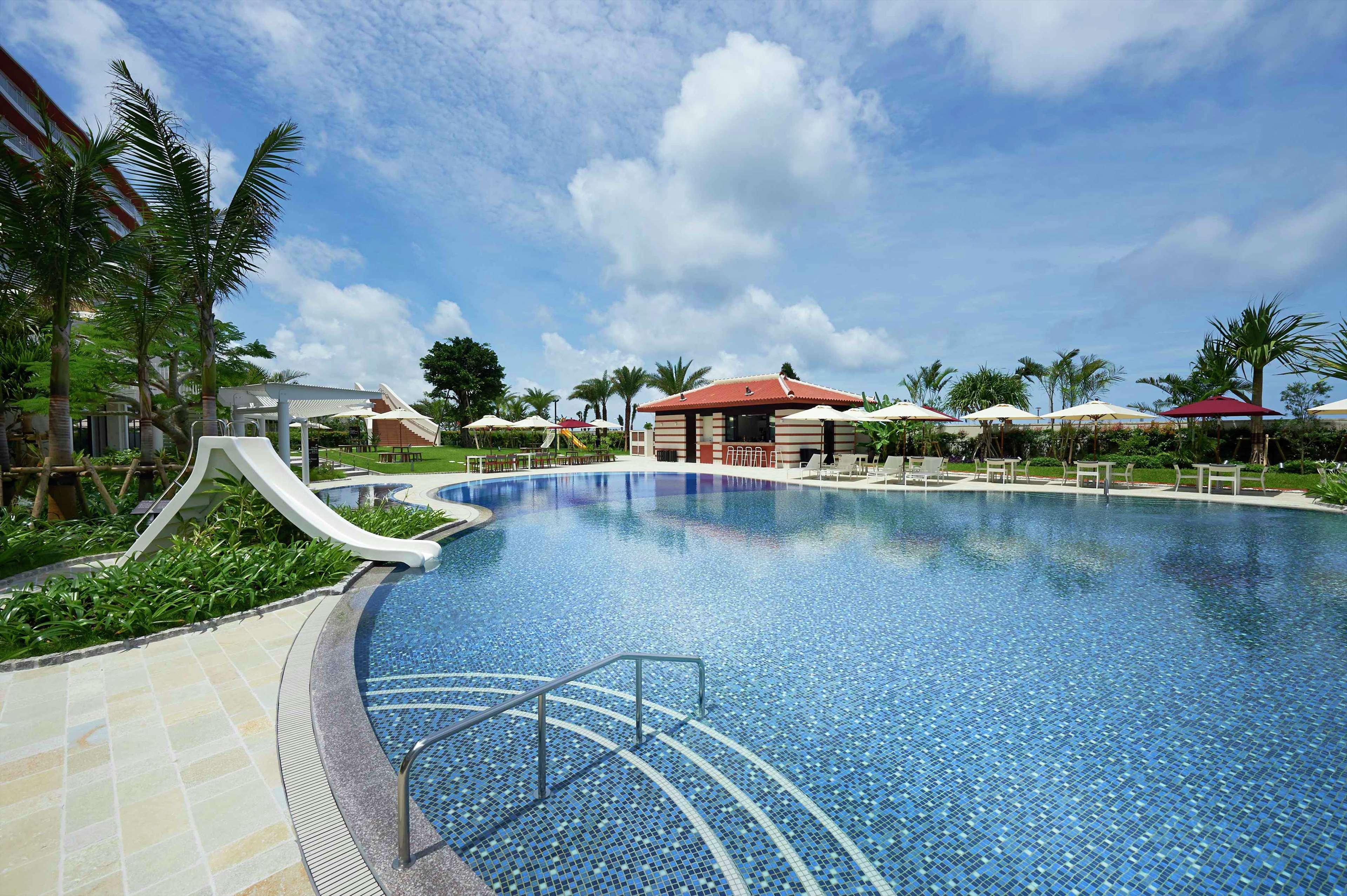 Hilton Okinawa Chatan Resort Exterior foto