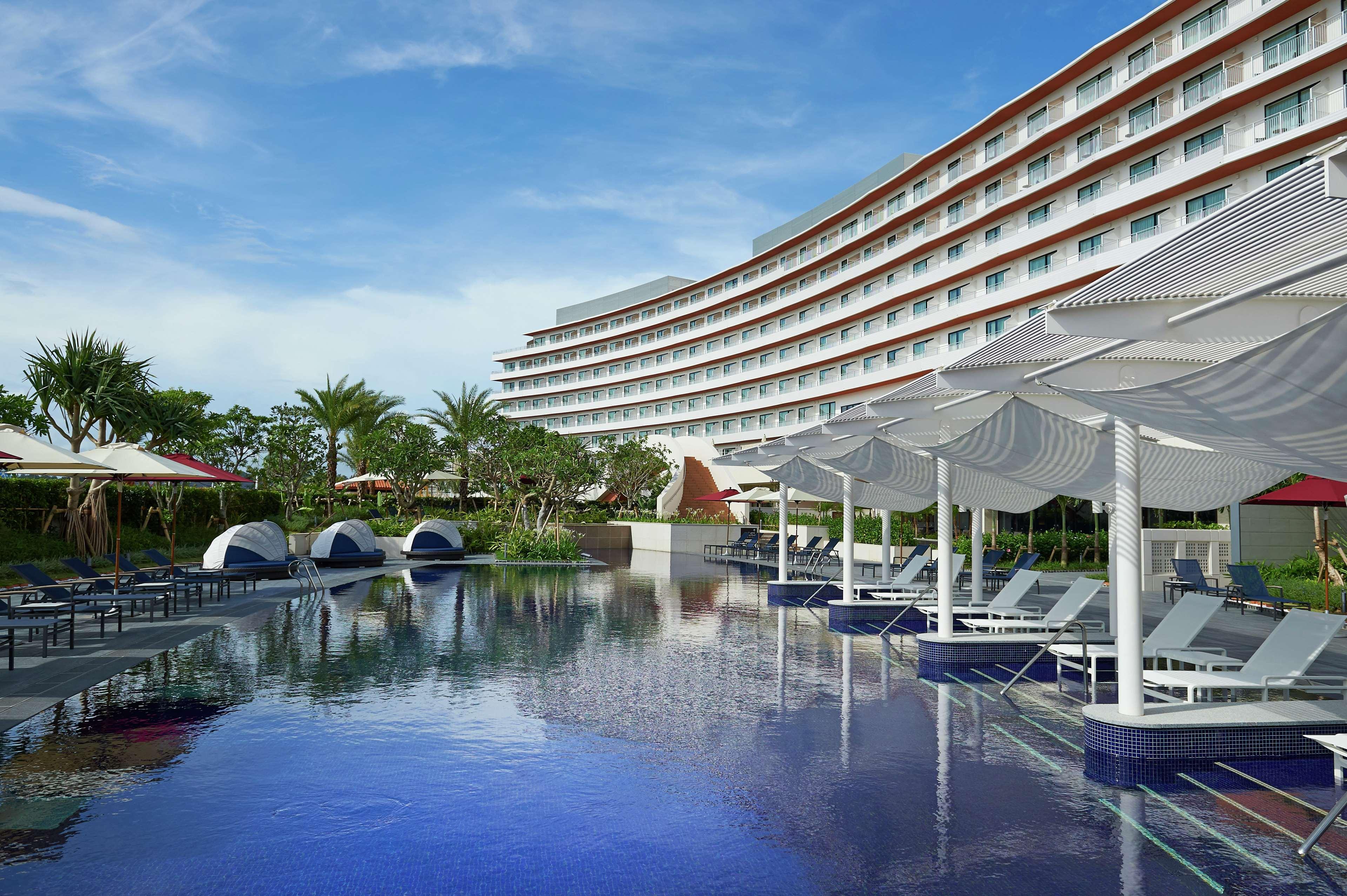 Hilton Okinawa Chatan Resort Exterior foto