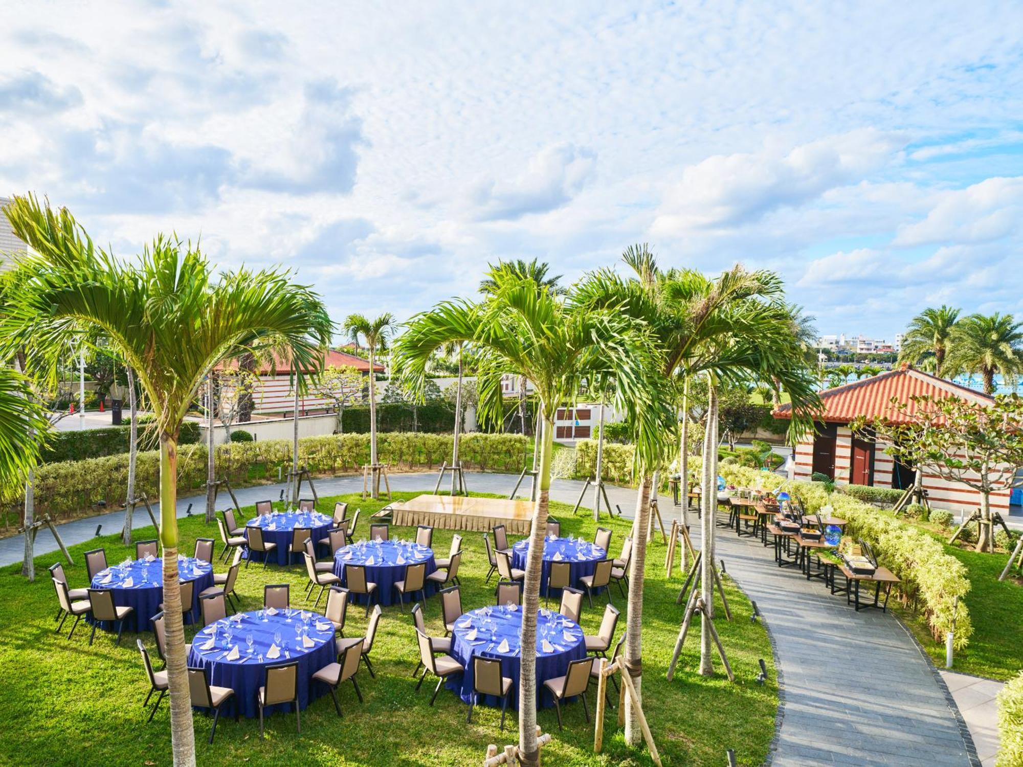 Hilton Okinawa Chatan Resort Exterior foto