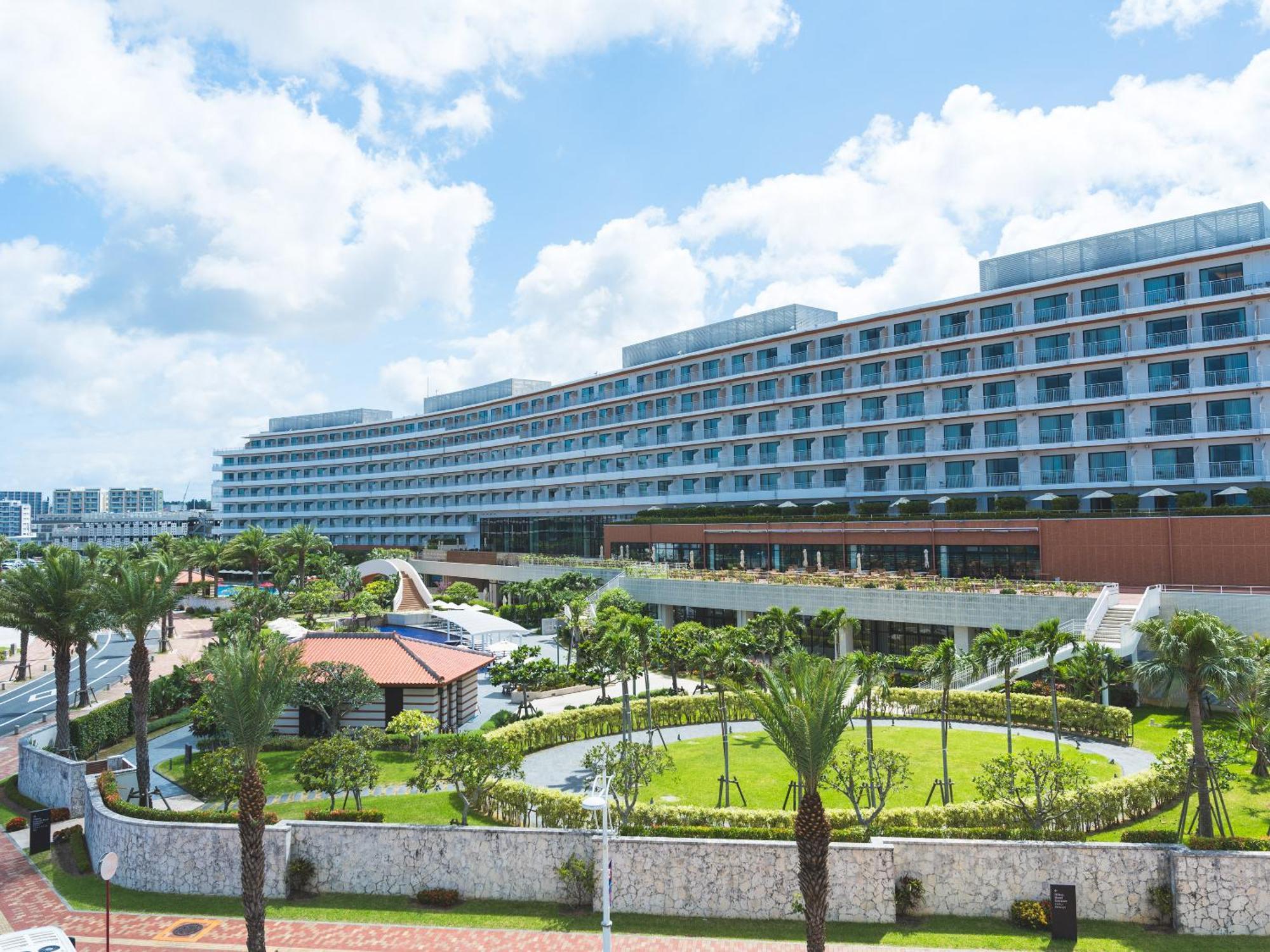 Hilton Okinawa Chatan Resort Exterior foto